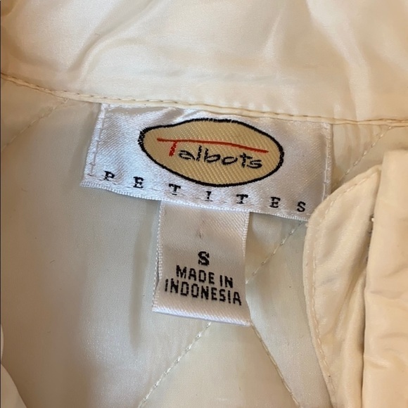 TALBOTS Petites Creme Puffy Quilted Vest - Picture 7 of 12